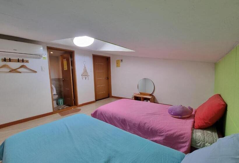 Номер Стандарт, Tongyeong One Guesthouse