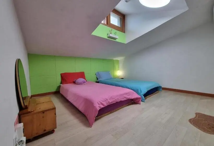 اتاق استاندارد, Tongyeong One Guesthouse