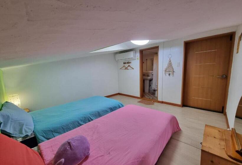 Номер Стандарт, Tongyeong One Guesthouse