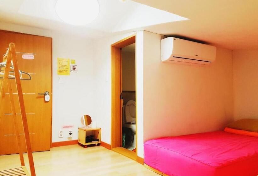 Номер Стандарт Индивидуальный, Tongyeong One Guesthouse