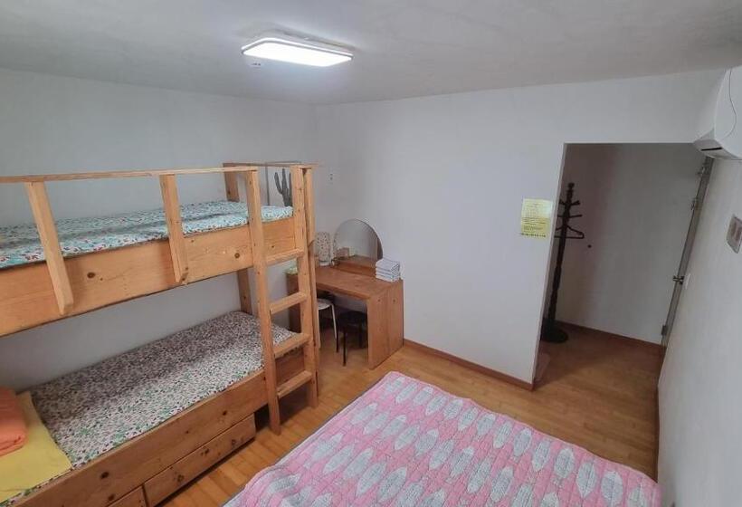 Семейный Номер, Tongyeong One Guesthouse