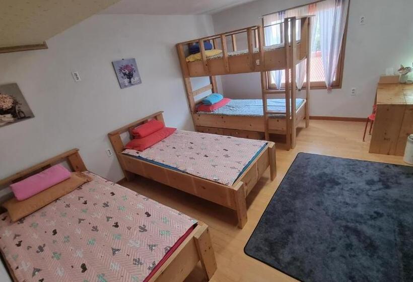 Quarto Familiar, Tongyeong One Guesthouse