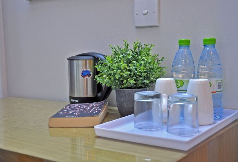 חדר סטנדרט, Star Shell