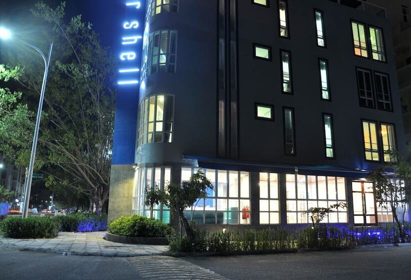 חדר סופריור, Star Shell