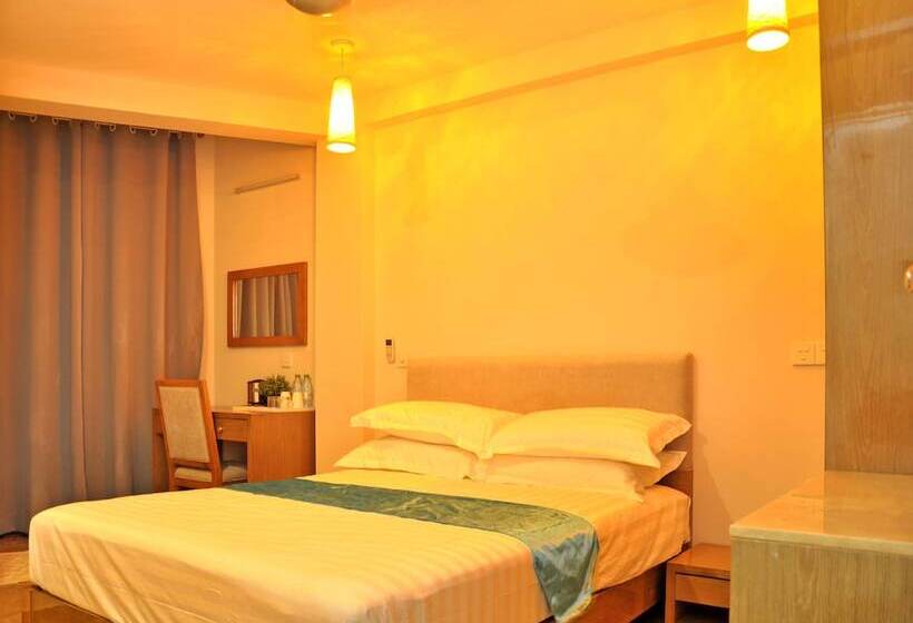 חדר סופריור, Star Shell