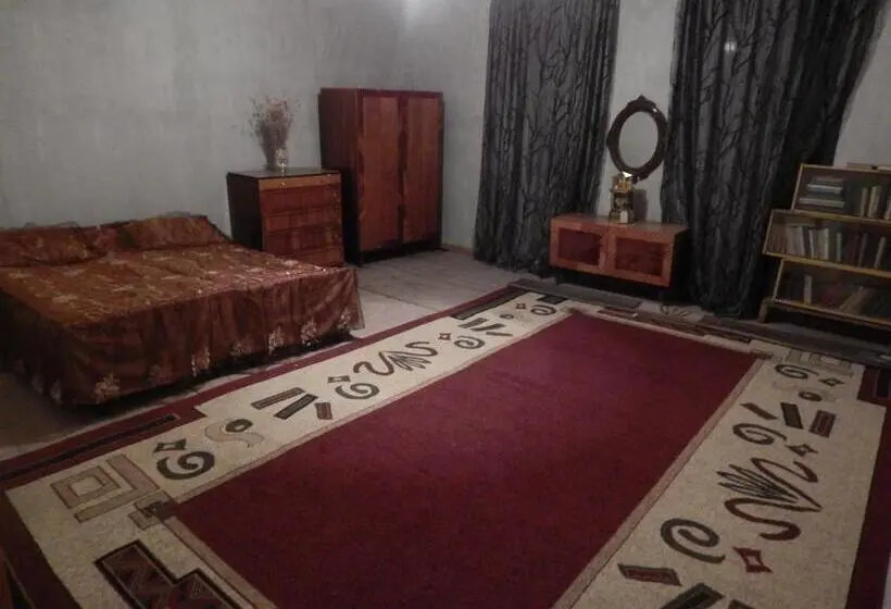 اتاق استاندارد با چشمانداز باغ, Nato Gesthouse In Uraveli