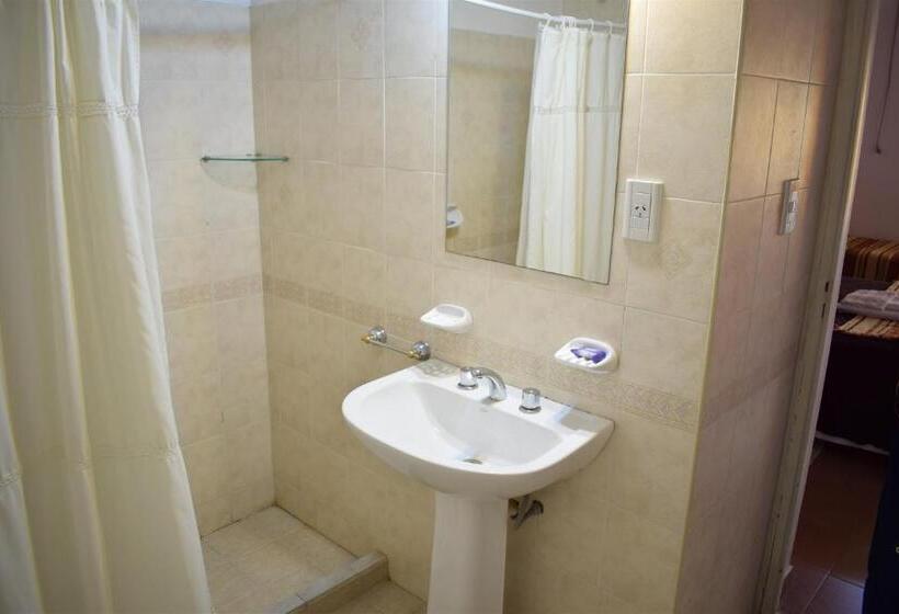 コンフォートトリプルルーム, Piscoyaku Apart