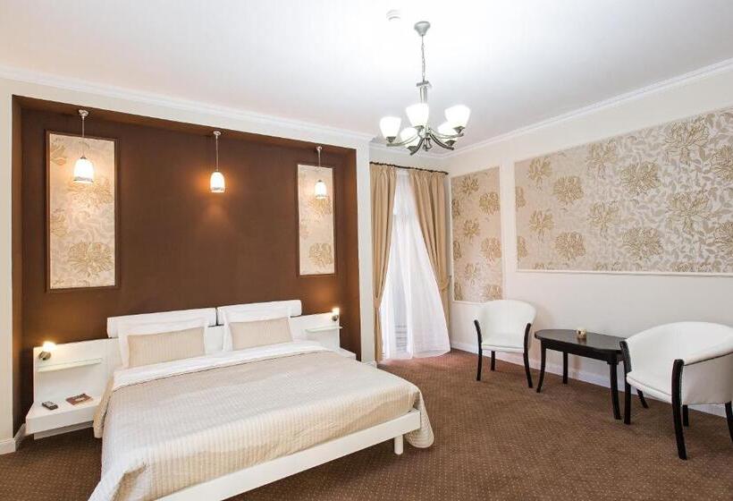 带露台的小型套房, Prestige