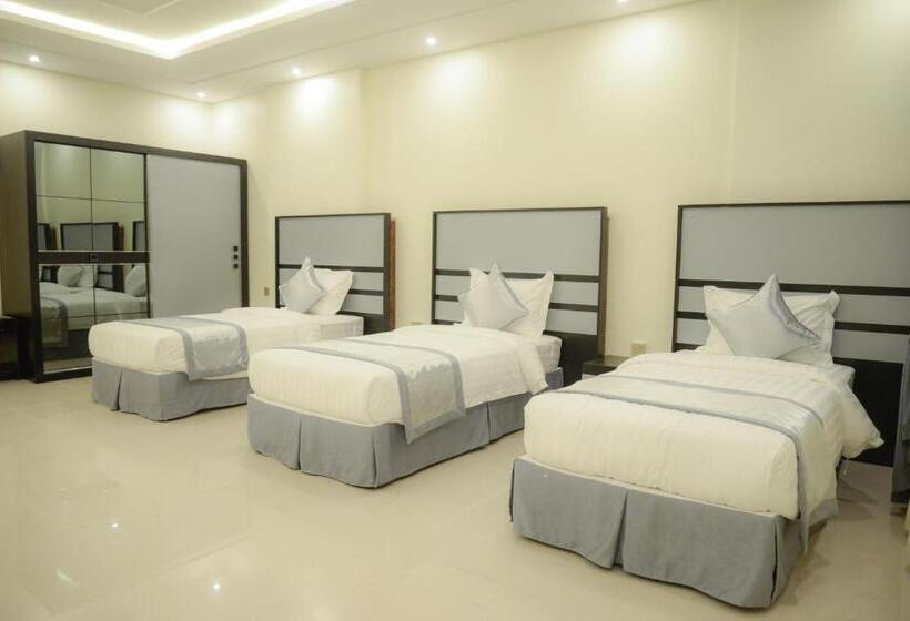 דירת דלוקס 2 חדרי שינה, Gardenia Furnished Units