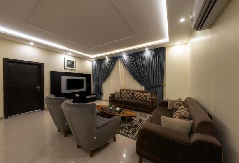 דירת דלוקס 2 חדרי שינה, Gardenia Furnished Units