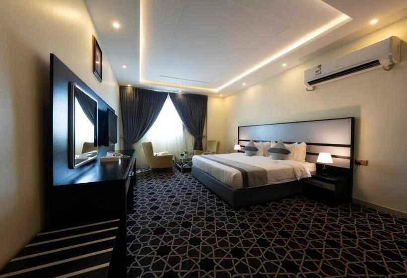 דירת חדר, Gardenia Furnished Units