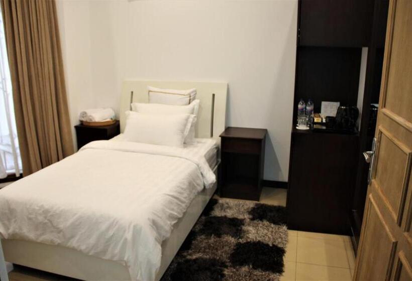 バスルーム共有のシングルスタンダード, Al Salam Syariah Guest House