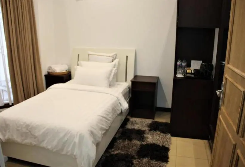 バスルーム共有のシングルスタンダード, Al Salam Syariah Guest House