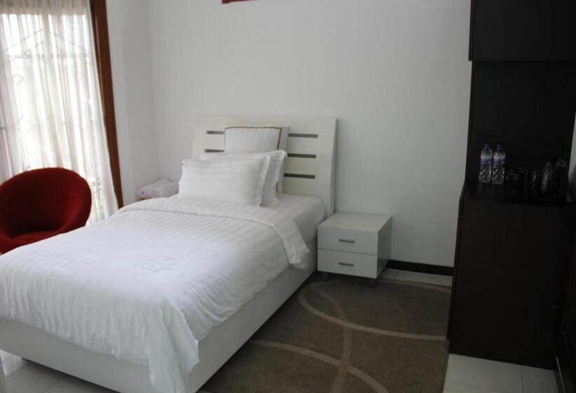 バスルーム共有のシングルスタンダード, Al Salam Syariah Guest House