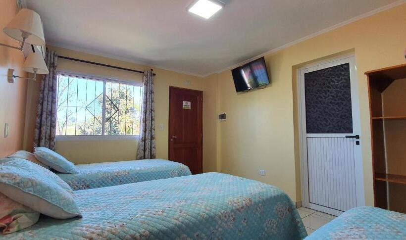 غرفة كومفورت ثلاثية, Hospedaje Jose Gorgues