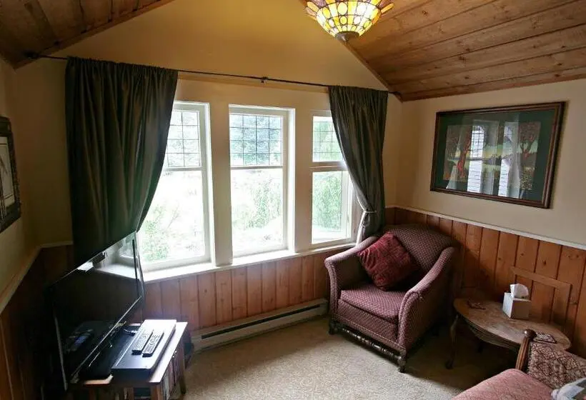 キングサイズベッドのスイートルーム, Kangaroo House Bed & Breakfast
