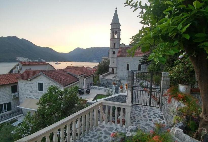 اتاق استاندارد با سرویس بهداشتی مشترک, Bellavistazmukic Guesthouse