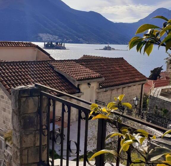 اتاق استاندارد با سرویس بهداشتی مشترک, Bellavistazmukic Guesthouse