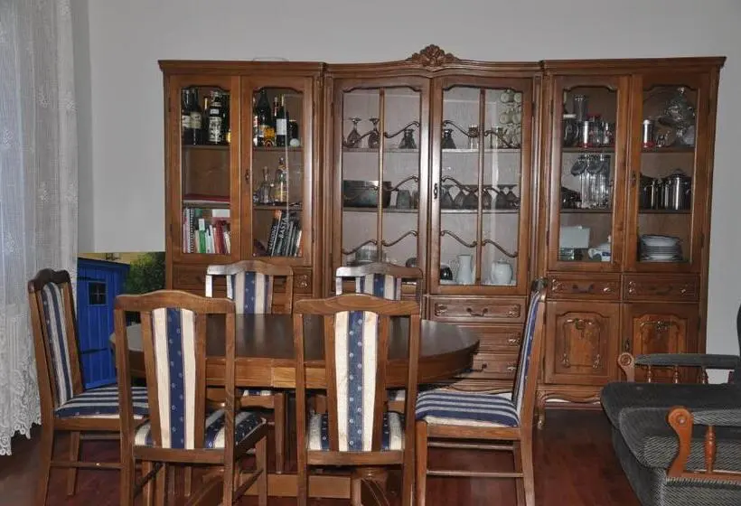 اتاق استاندارد با سرویس بهداشتی مشترک, Guesthouse Djurić