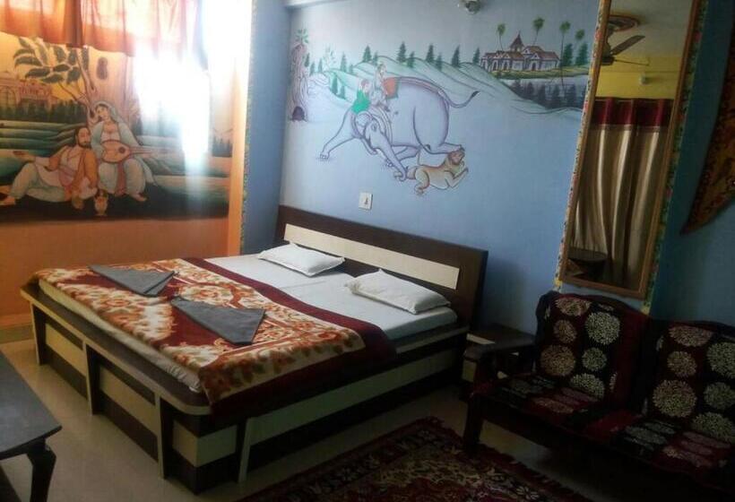 スーペリアールーム, Milk Man Guest House