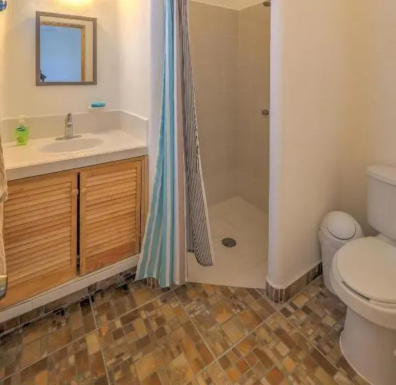 バルコニー付きデラックスルーム, La Cruz Inn