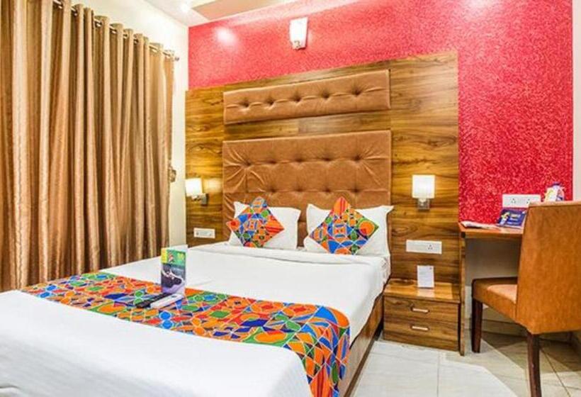 Семейный Номер, Fabhotel Rr Grand   Next To Trendset Mall