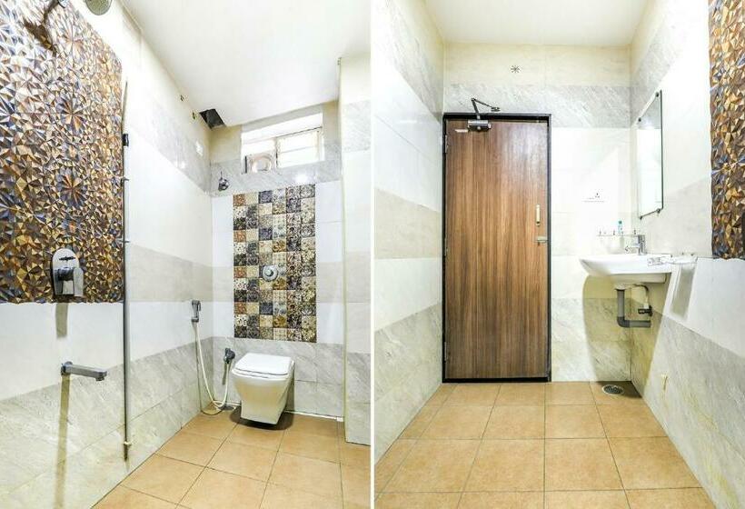 Номер Deluxe, Fabhotel Rr Grand   Next To Trendset Mall