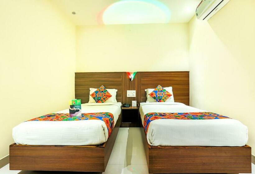 Семейный Номер, Fabhotel Rr Grand   Next To Trendset Mall