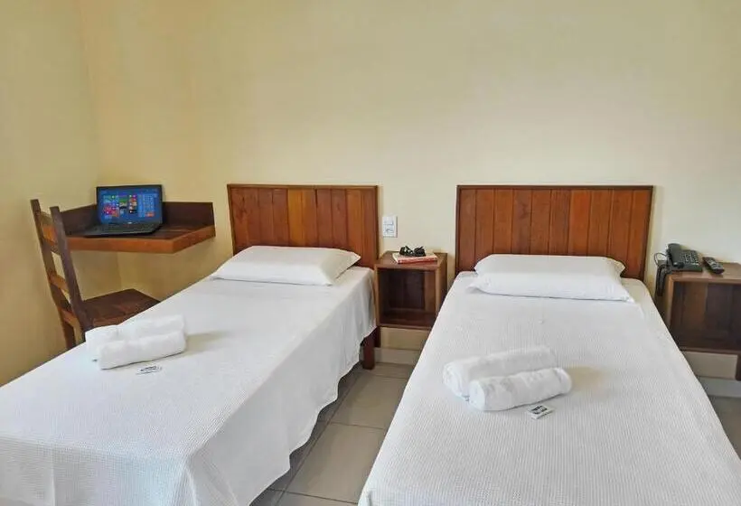 スタンダード4人部屋, Arraial Da Lage Hospedaria