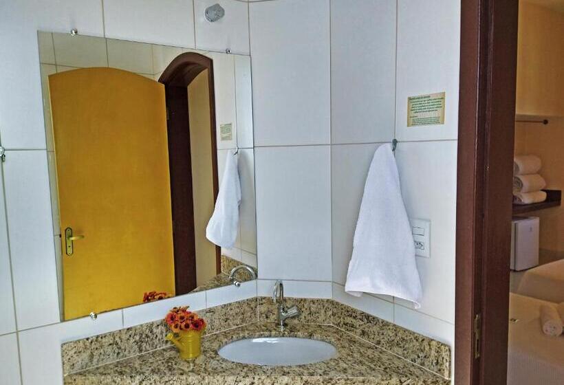 이그제큐티브 트리플, Arraial Da Lage Hospedaria