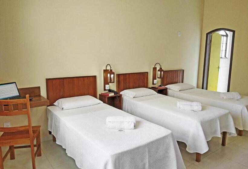 이그제큐티브 트리플, Arraial Da Lage Hospedaria