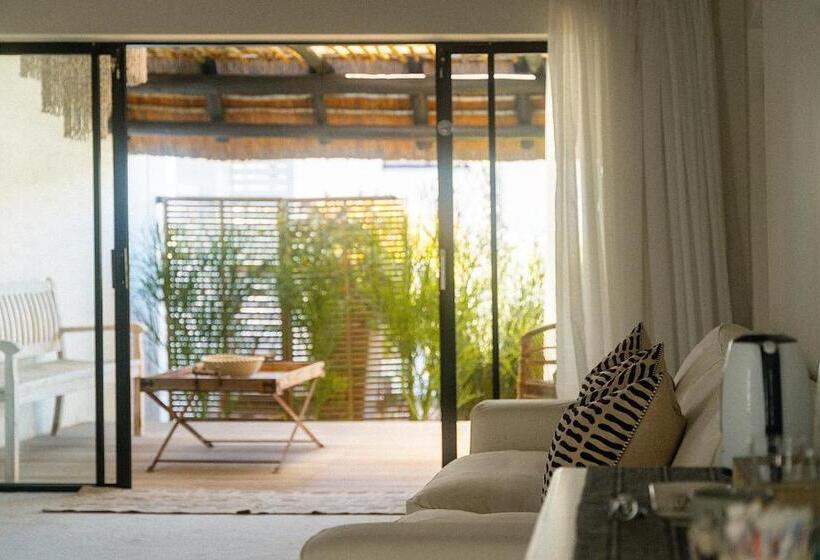 חדר משפחתי נוף לגינה, Canal Guest House