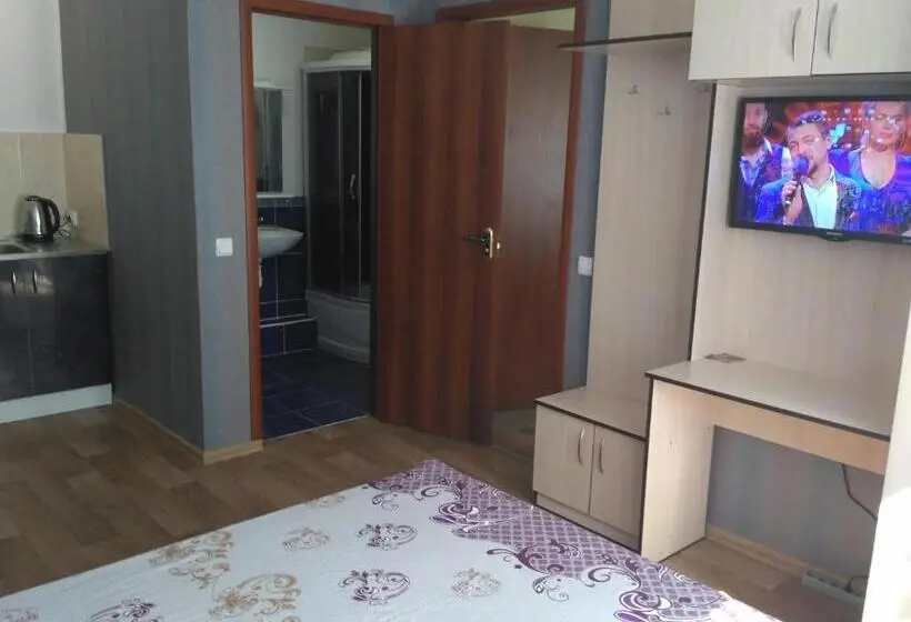Comfort Kolmen Hengen Huone, Guest House Relax