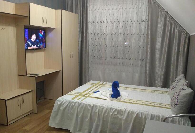 Трехместный Номер Комфорт, Guest House Relax