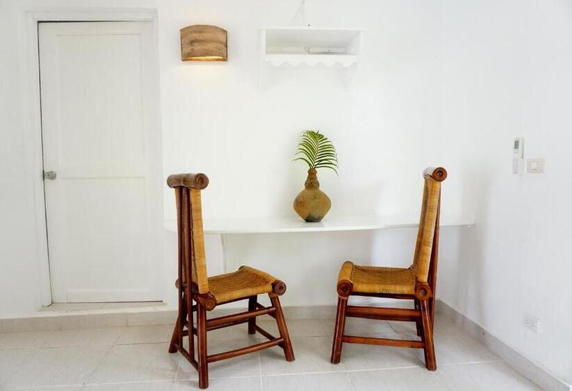 اتاق استاندارد با تخت بزرگ, Le Bdm Playita