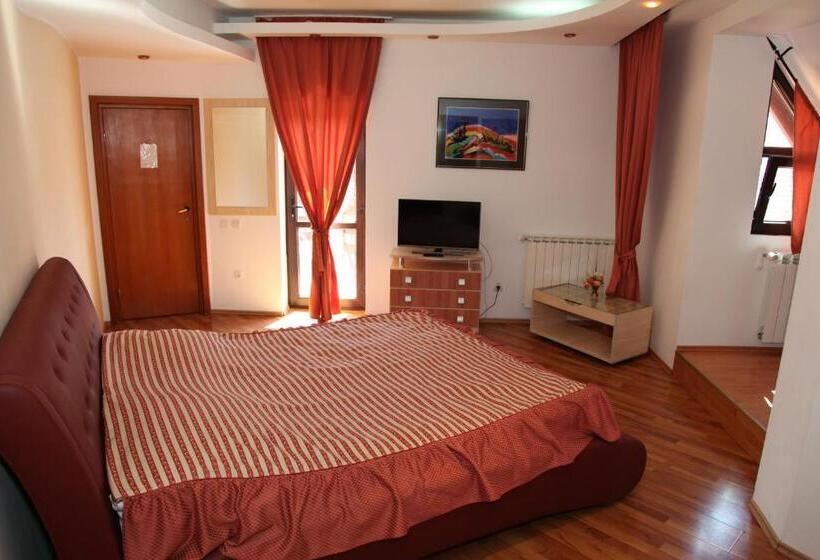 스탠다드 트리플 룸, Pensiunea Mihaela