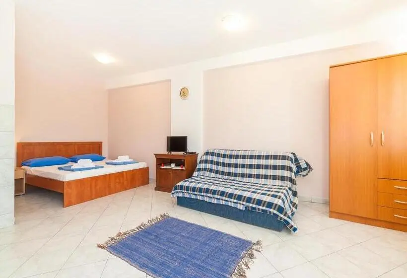 キングサイドベッドのスタンダードワンルーム, Apartments Vjera Petrovac
