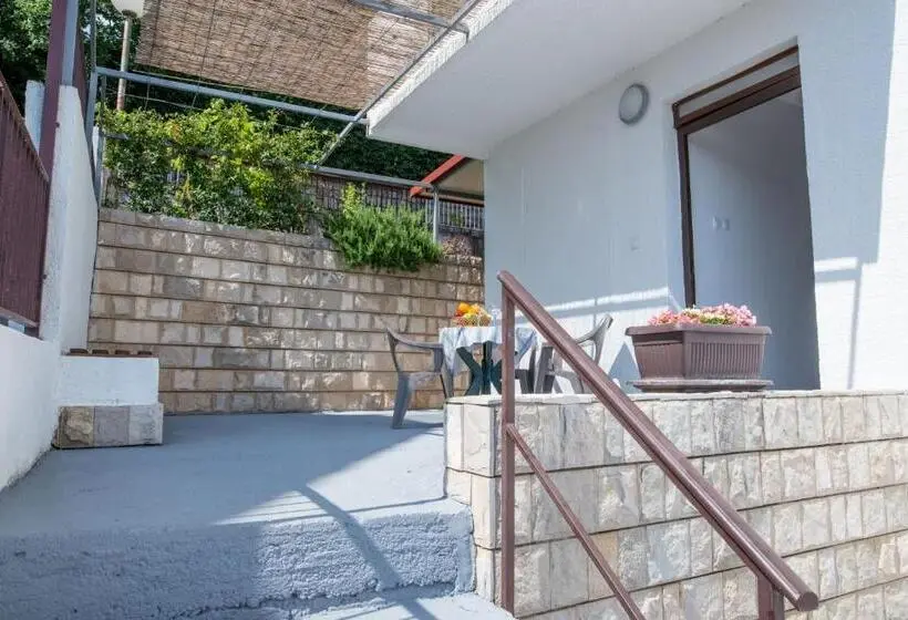 デラックススタジオ, Apartments Vjera Petrovac