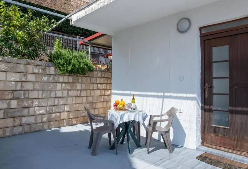 デラックススタジオ, Apartments Vjera Petrovac