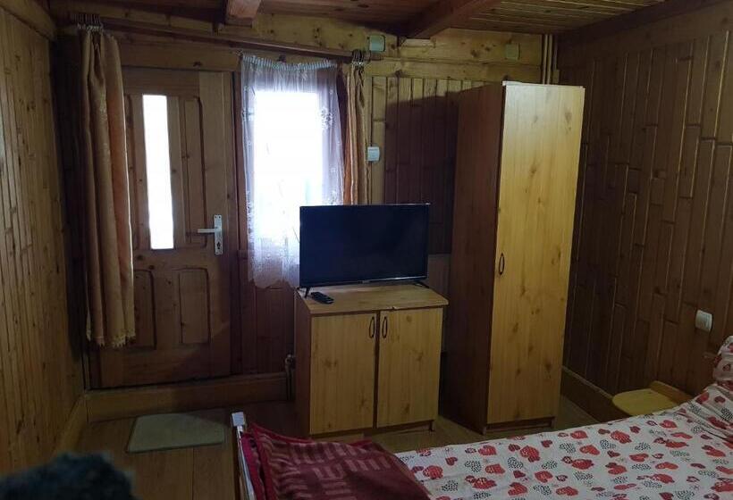 غرفة قياسية سرير كينج, Delia