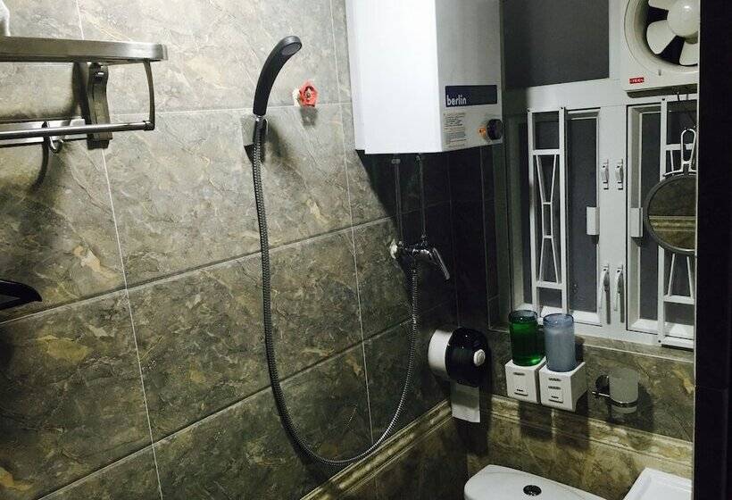 اتاق استاندارد سه نفره, Victoria Inn