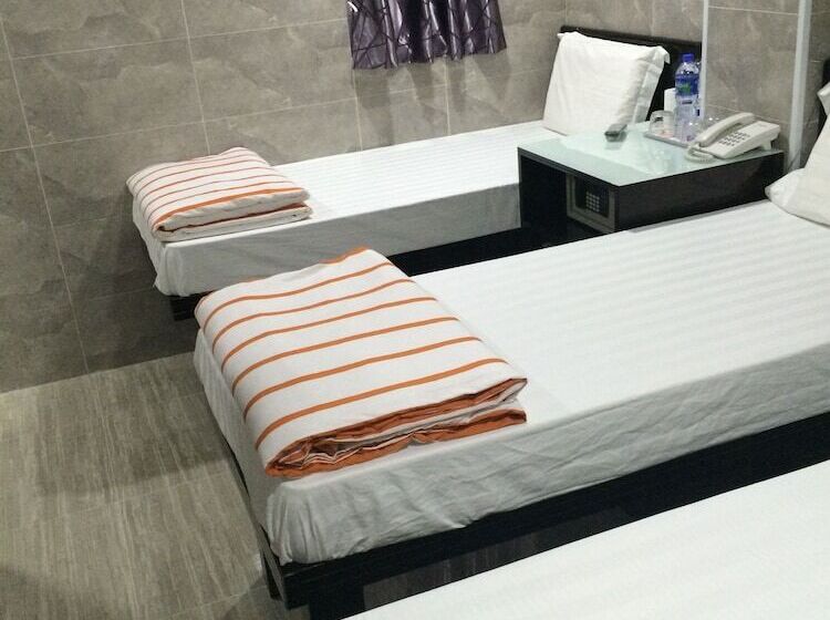 اتاق استاندارد سه نفره, Victoria Inn