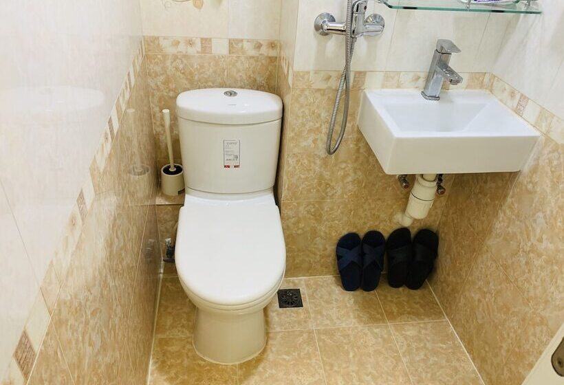اتاق استاندارد سه نفره, Victoria Inn