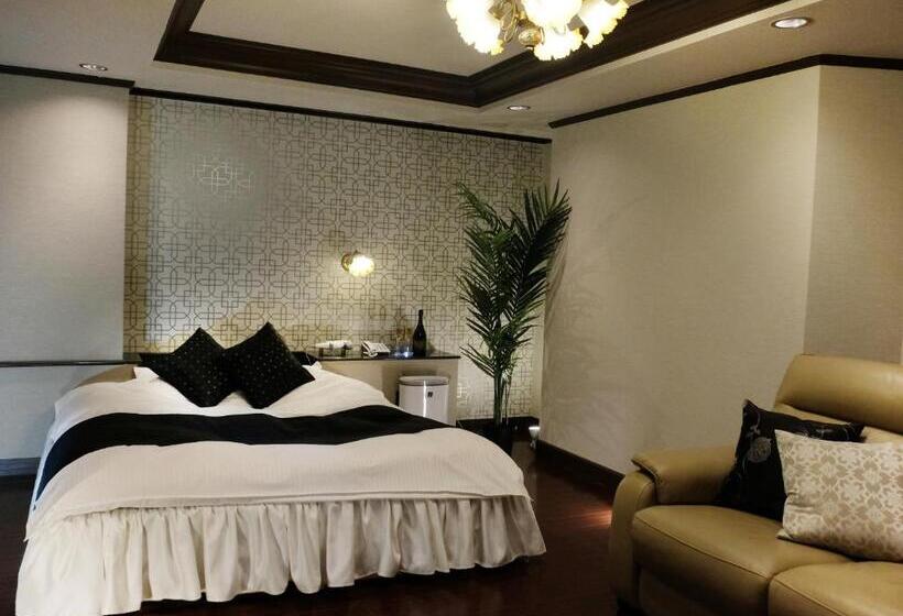 اتاق استاندارد, Lexy Adult Only