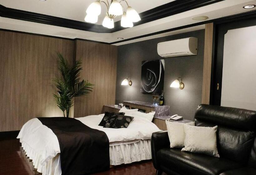 اتاق استاندارد, Lexy Adult Only