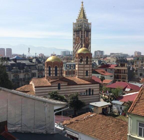 Economy Triple Room, Cozy Guest House In Old Batumi