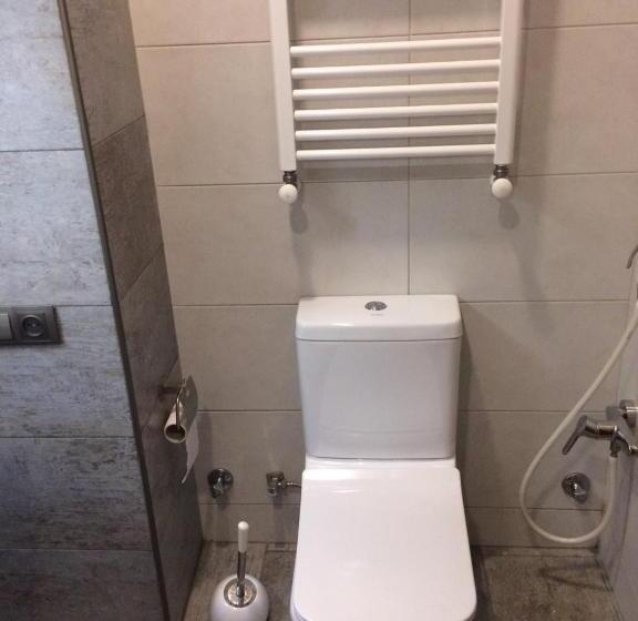 اتاق اکونومی, Cozy Guest House In Old Batumi