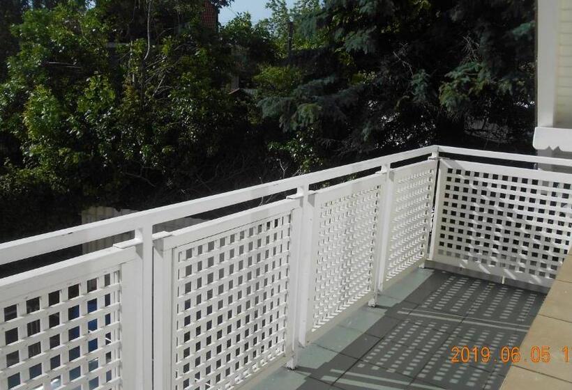 Номер Стандарт Трехместный, ádám Vendégház 2