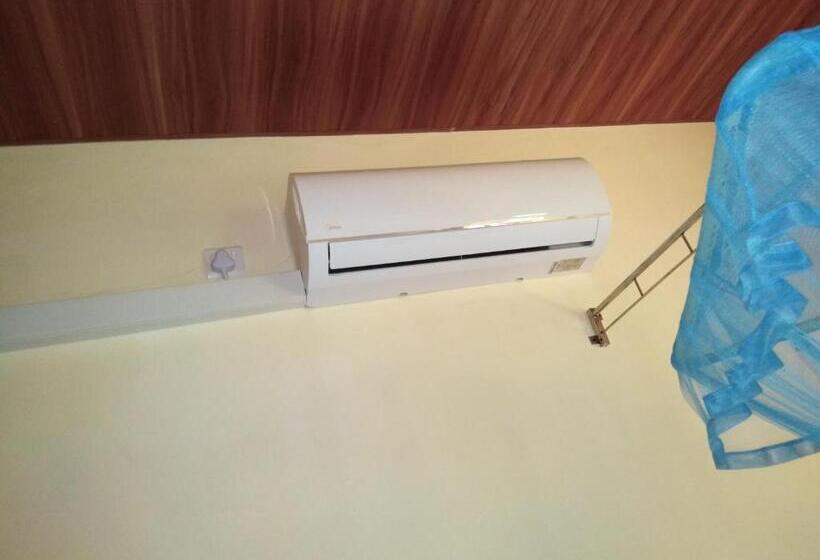 수피리어 패밀리 룸, Udesh Guest