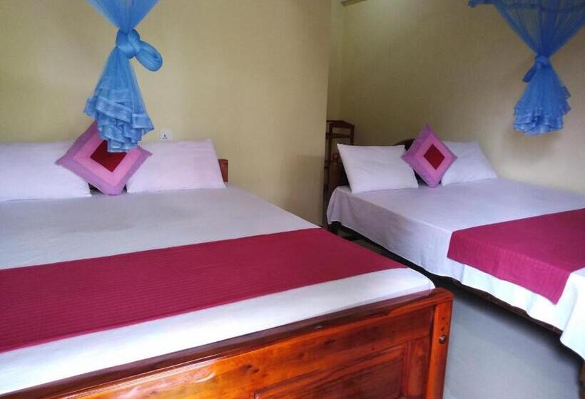 수피리어 패밀리 룸, Udesh Guest